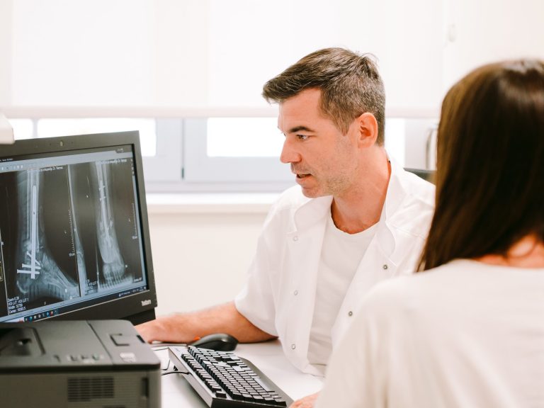 Specijalna bolnica Dr. Nemec by Ira & John Lijecnik i pacijent (4)